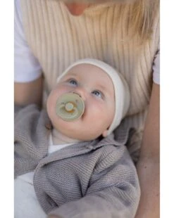 Set 2 Ciucci Tettarella Tonda In Gomma Naturale 0/6 Mesi - Colore Khaki E Dusty Blue - Bibs 16 Set 2 Ciucci Tettarella Tonda In Gomma Naturale 0/6 Mesi - Colore Khaki E Dusty Blue - Bibs -Bambini Prodotti Negozio 915c2331 xz 1345895 7